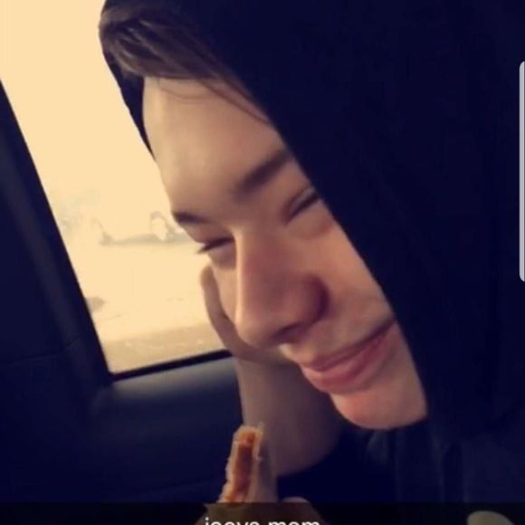 Meet your Posher, Domanic - Picture 1 of 1